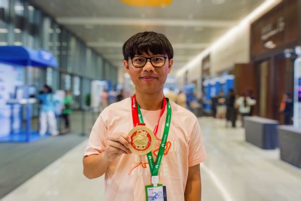 First Prize: Huawei ICT Competition Global Finals 2025–2026